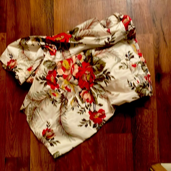 Men’s Ralph Lauren Flowered Short Pants - Picture 2 of 5